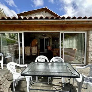 la-bombine.hotels-rhonealpes.com/